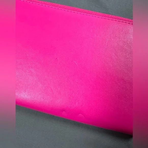 Vera Bradley Fuchsia Leather Wallet O0056 - Picture 3 of 6